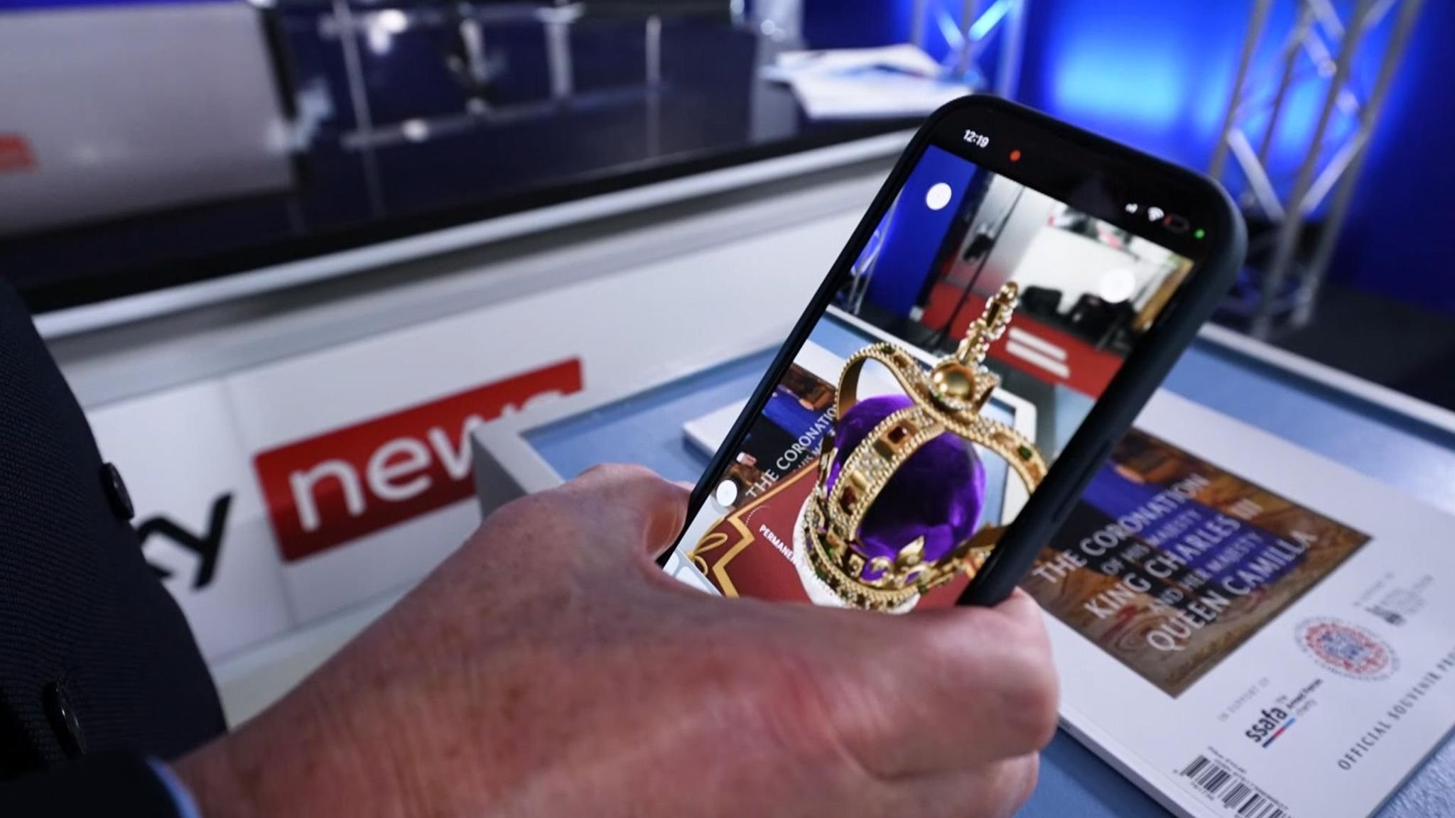 Sky News Enables Users to Celebrate the Coronation with a Virtual Crown