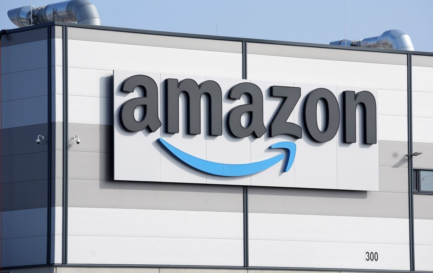 Amazon Deepens AI Integration in Finance Operations