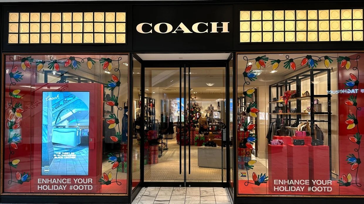 Coach expands virtual try on for the holidays