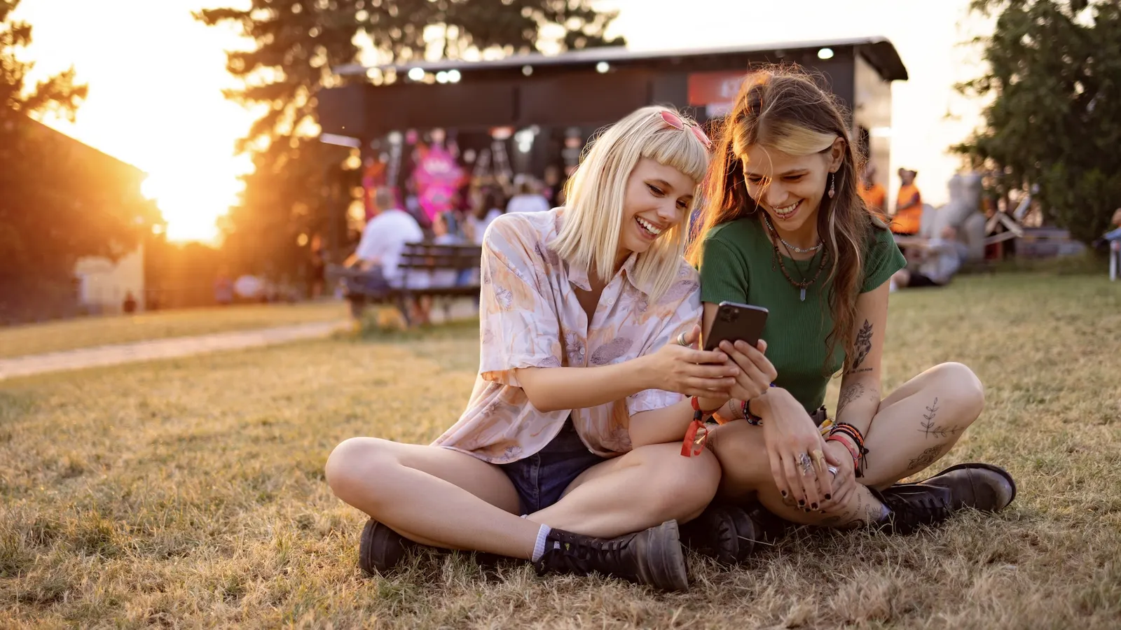 SMBs Feed the Social Beast—with a Side of AI